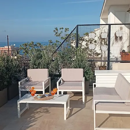 Penthouse Petroni 19 Bari