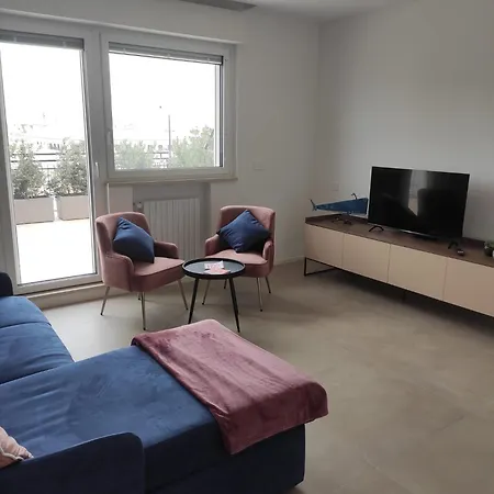 Апартаменти Penthouse Petroni 19 Барі