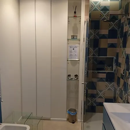 Penthouse Petroni 19 Bari