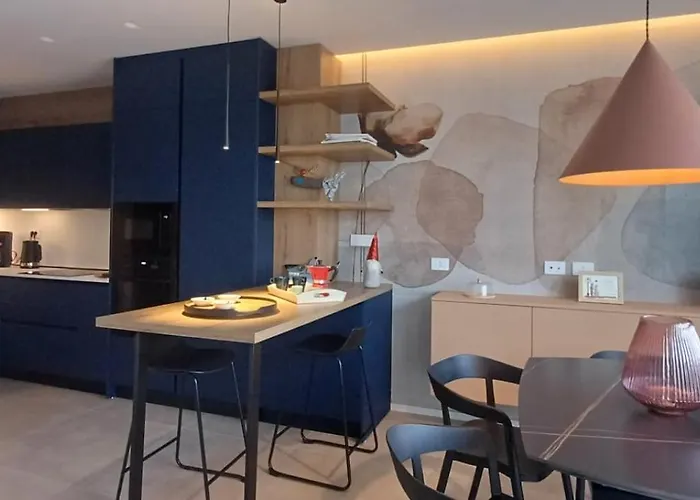 Penthouse Petroni 19 *