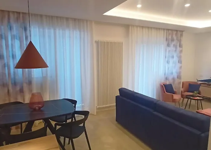 Penthouse Petroni 19 *