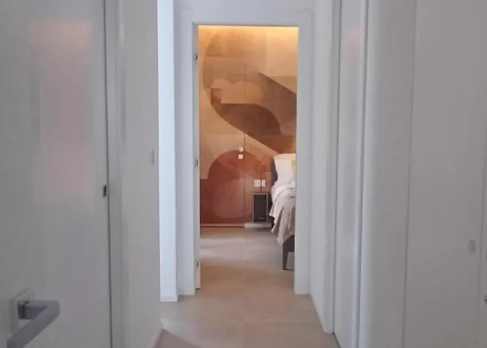 Penthouse Petroni 19 *