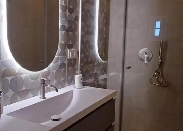 Апартаменты Penthouse Petroni 19 *